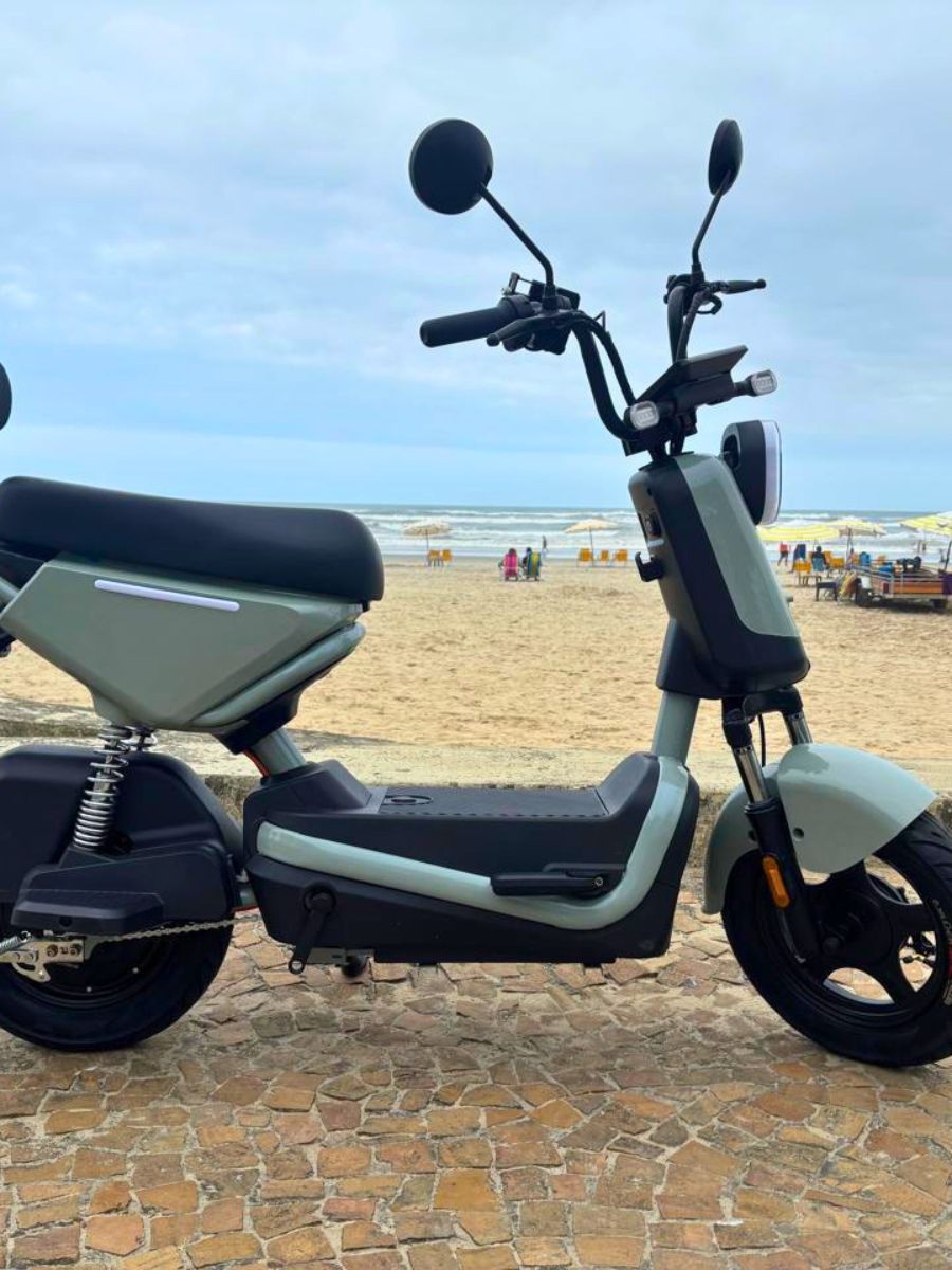 Foto 2 de Scooter J 20